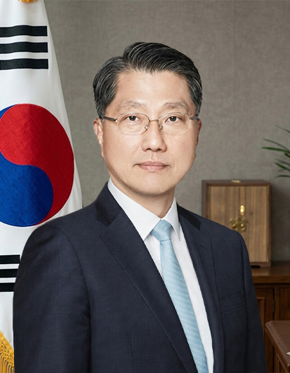진웅섭